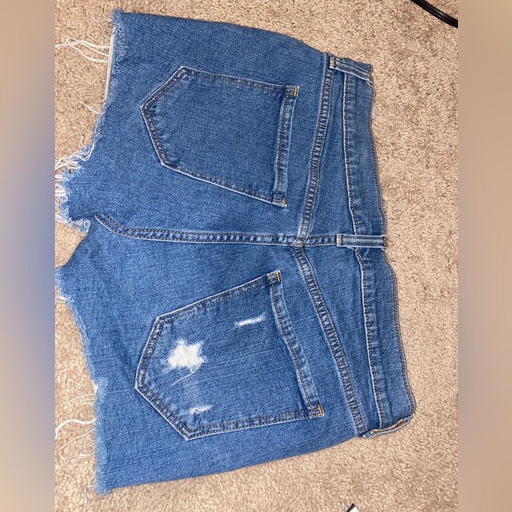 Jean Shorts - Picture 4 of 6
